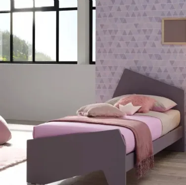 Letto singolo con testiera e pediera asimmetriche in laccato mora SC110 di Moretti Compact