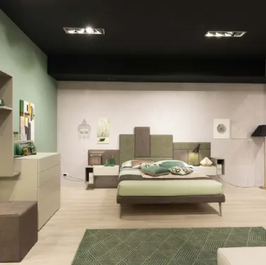 Letto in ecopelle con testiera di design NC040 di Moretti Compact