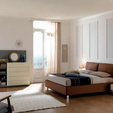 Letto in ecopelle con testiera imbottita NC109 di Moretti Compact