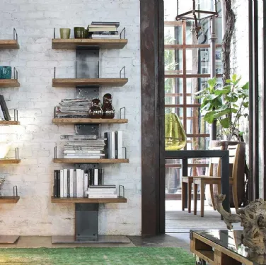 Libreria Infinity di Devina Nais