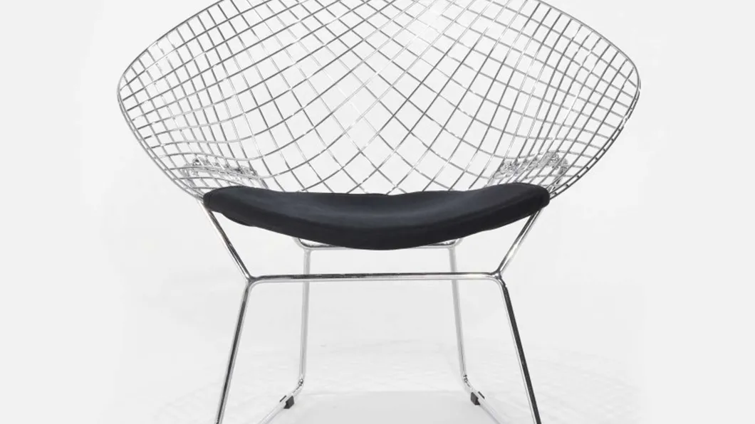 Poltroncina Asia in tondino di metallo di Sigerico