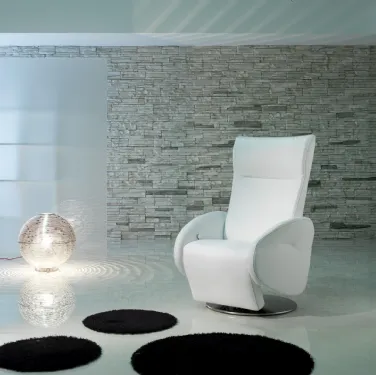 Poltrona Relax Champion in pelle con basamento girevole de Il Benessere