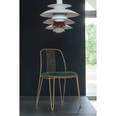 Sedia Granada con struttura in metallo verniciato e seduta imbottita e rivestita in morbida microfibra effetto velluto di Target Point
