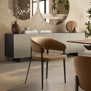 Sedia in pelle Hug di Scavolini