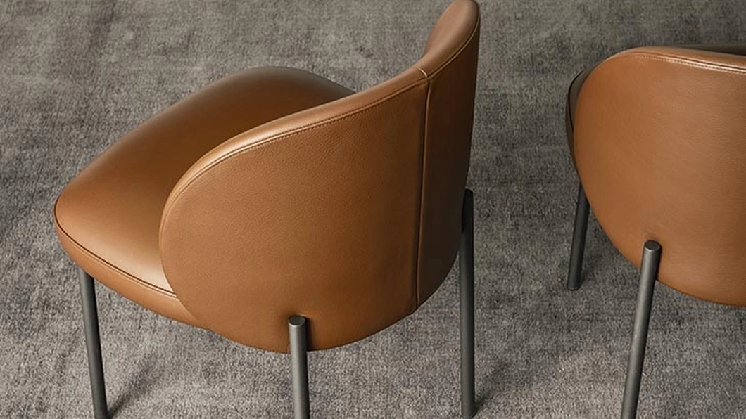 Sedia Raku in pelle di Alf Da Frè