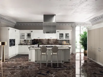 Cucina Classica Exclusiva in laccato lucido Bianco e pelle di Scavolini
