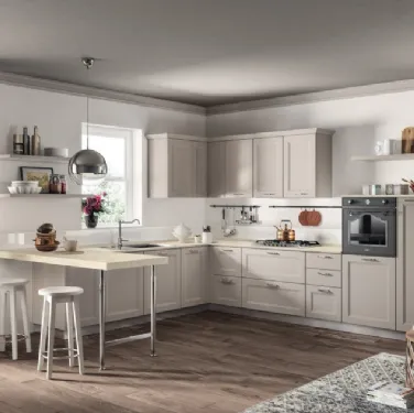 Cucina Moderna angolare con penisola Colony in laccato opaco Sabbia di Scavolini