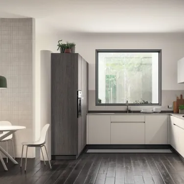 Cucina Moderna Libra in laccato opaco Bianco Prestige, laccato opaco dogato Grigio Airone e decorativo Oriental di Scavolini