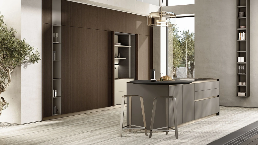 Cucina Moderna con isola Lungomare Plus Cannettato 04 in laccato opaco e legno di Colombini Casa Artec