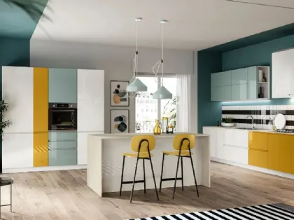 Cucina Moderna con isola Pura in laccato lucido di Colombini Casa Artec