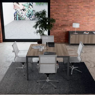 Scrivania Direzionale quadrata in melaminico effetto legno e struttura in metallo D1 10 di Colombini Office