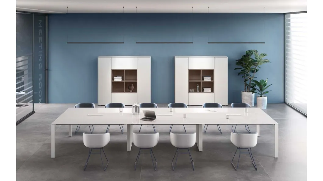 Scrivania Riunione con piano in vetro laccato bianco Funny Plus 2019 Gamba U di About Office
